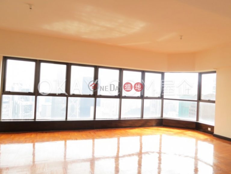 Lovely 3 bedroom on high floor with sea views & parking | Rental