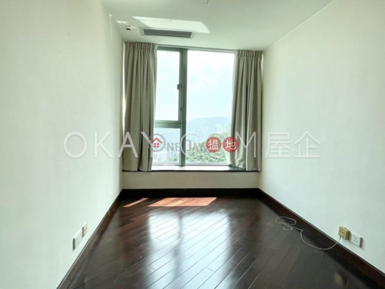 Unique 4 bed on high floor with harbour views & balcony | Rental
