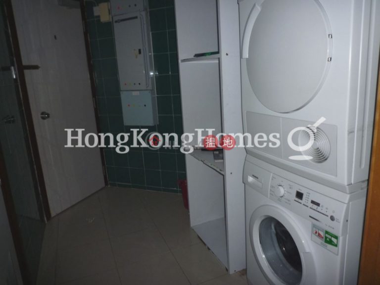 3 Bedroom Family Unit for Rent at Tregunter
