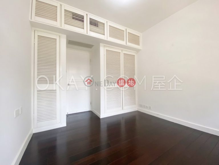 Efficient 4 bedroom with balcony & parking | Rental