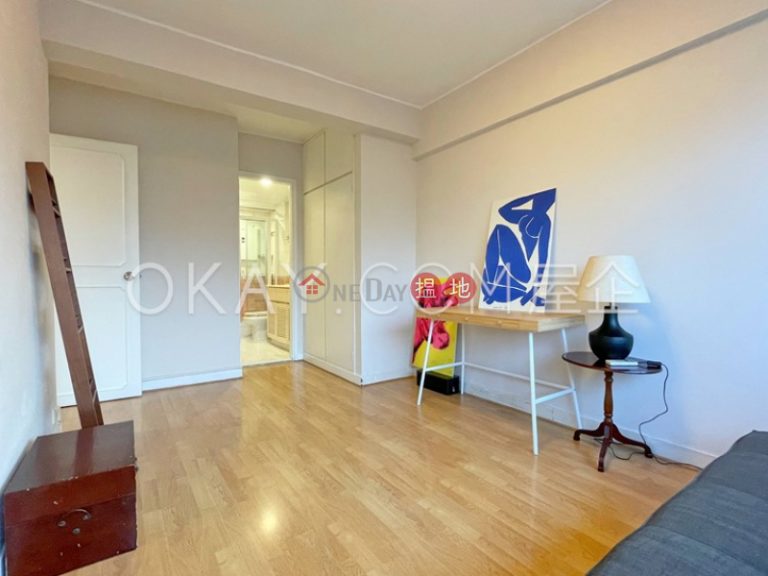 Efficient 3 bedroom on high floor with parking | For Sale