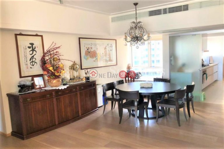 Property for Sale at Bowen Place with 3 Bedrooms