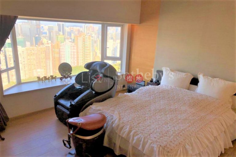 Property for Sale at Bowen Place with 3 Bedrooms