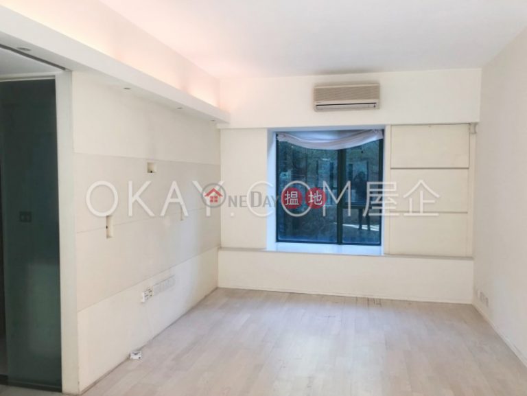 Nicely kept 2 bedroom with parking | Rental