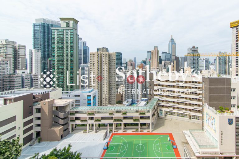 Property for Sale at Ewan Court with 2 Bedrooms