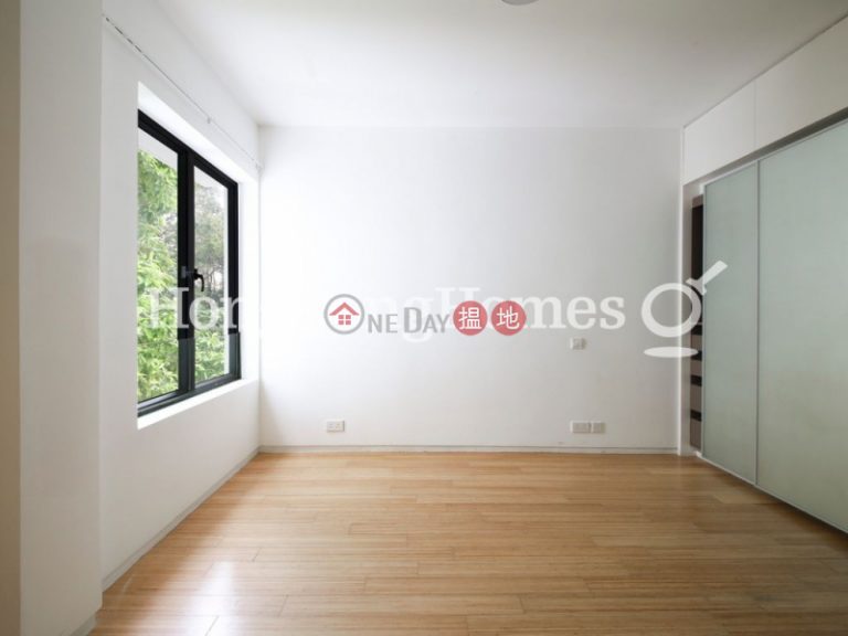 3 Bedroom Family Unit for Rent at Kam Yuen Mansion