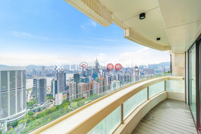 Property for Sale at Hong Villa with more than 4 Bedrooms