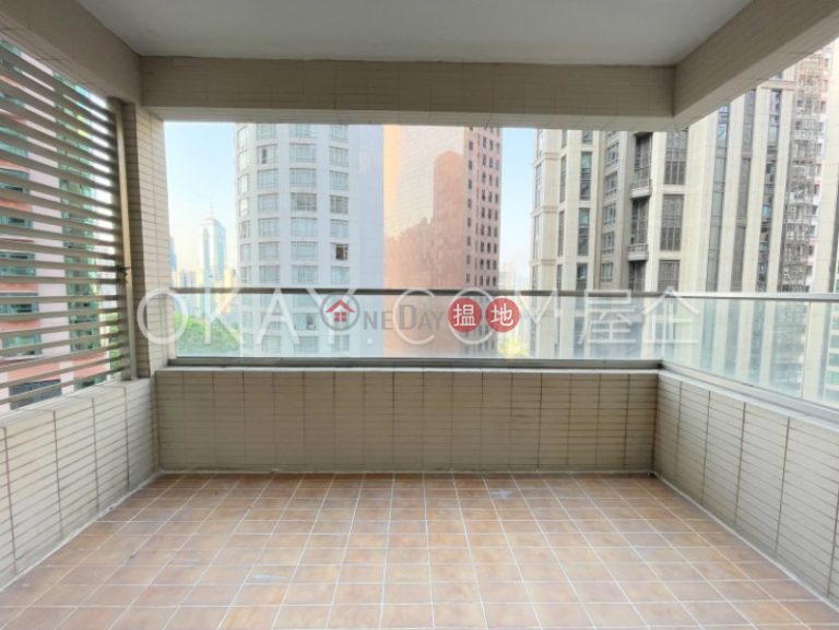 Efficient 4 bedroom with balcony & parking | Rental