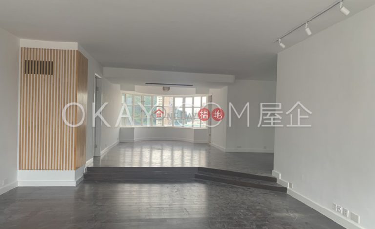 Efficient 4 bed on high floor with balcony & parking | Rental
