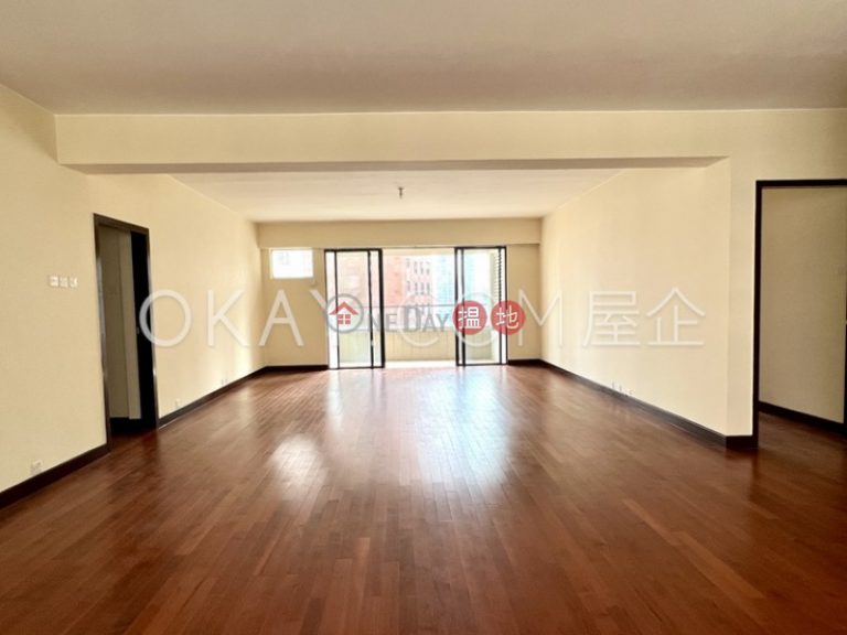 Efficient 4 bed on high floor with balcony & parking | Rental