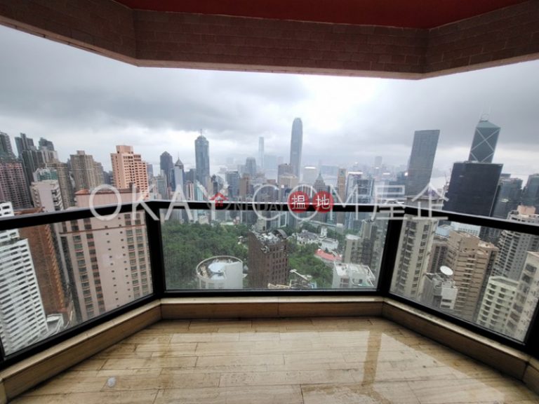 Efficient 4 bed on high floor with harbour views | Rental
