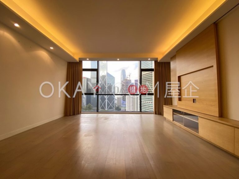 Rare 3 bedroom with parking | Rental