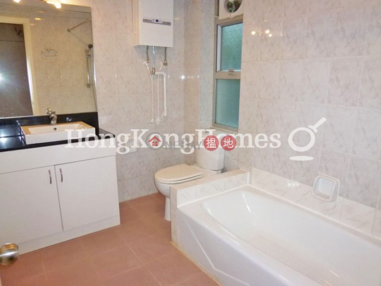 3 Bedroom Family Unit for Rent at Kam Yuen Mansion
