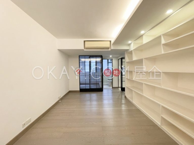 Popular 2 bedroom in Mid-levels Central | Rental