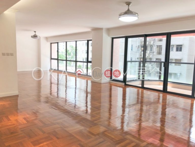 Efficient 4 bedroom with balcony & parking | Rental