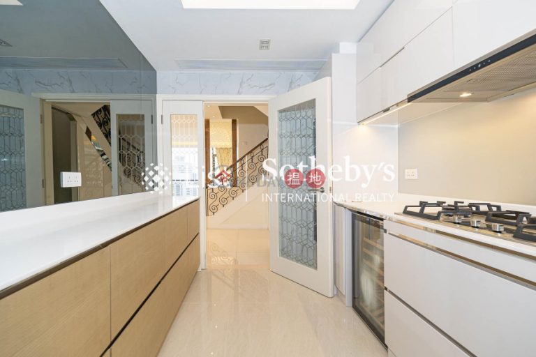 Property for Sale at Regent On The Park with 4 Bedrooms