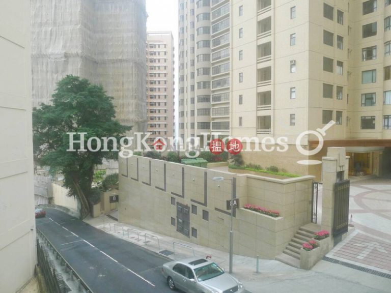 3 Bedroom Family Unit for Rent at Kam Yuen Mansion