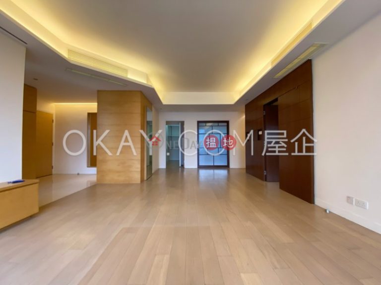Rare 3 bedroom with parking | Rental
