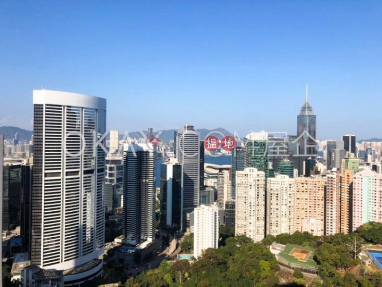 Stylish 3 bedroom on high floor with balcony & parking | For Sale