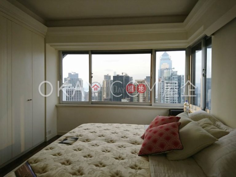 Efficient 2 bed on high floor with rooftop & parking | For Sale