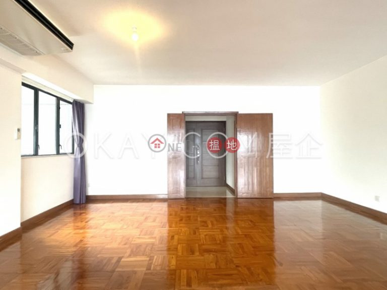 Stylish 4 bed on high floor with sea views & balcony | Rental