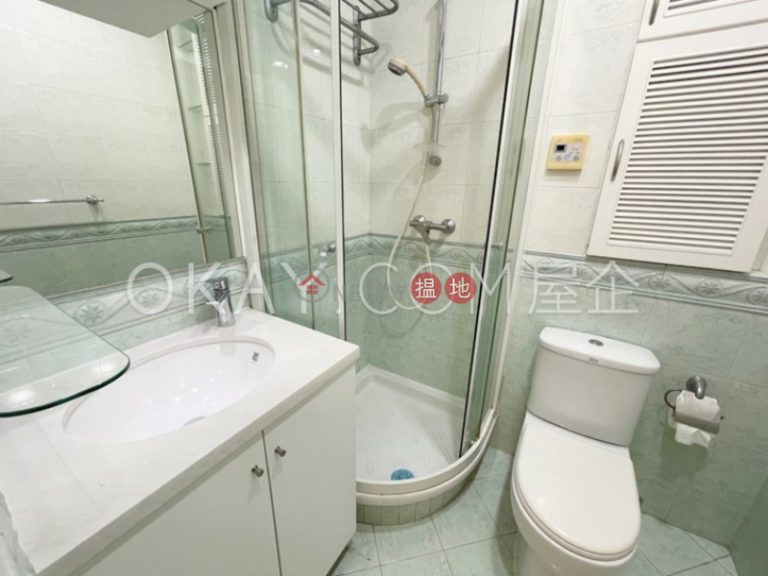 Elegant 3 bedroom with balcony & parking | Rental