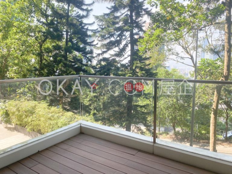 Stylish 3 bedroom with balcony & parking | Rental