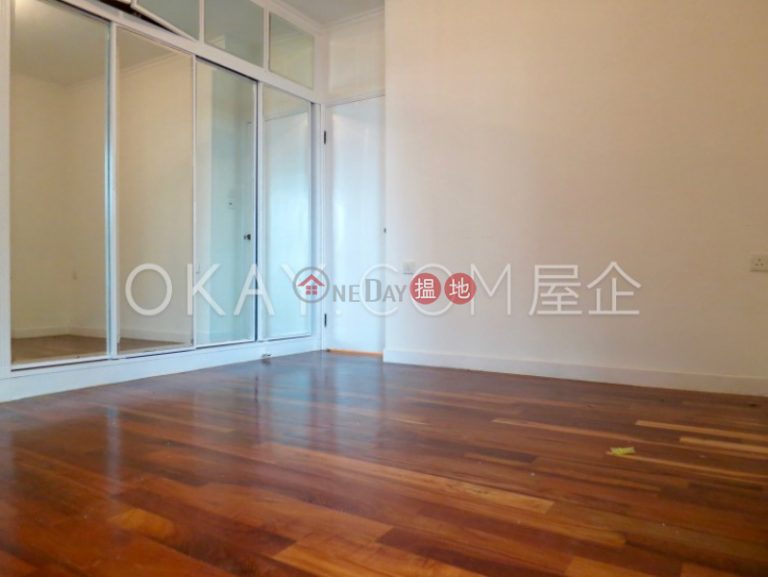 Nicely kept 2 bedroom with parking | Rental