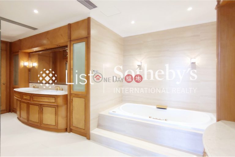 Property for Sale at Regent On The Park with more than 4 Bedrooms
