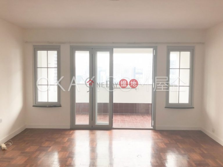Efficient 3 bed on high floor with balcony & parking | Rental