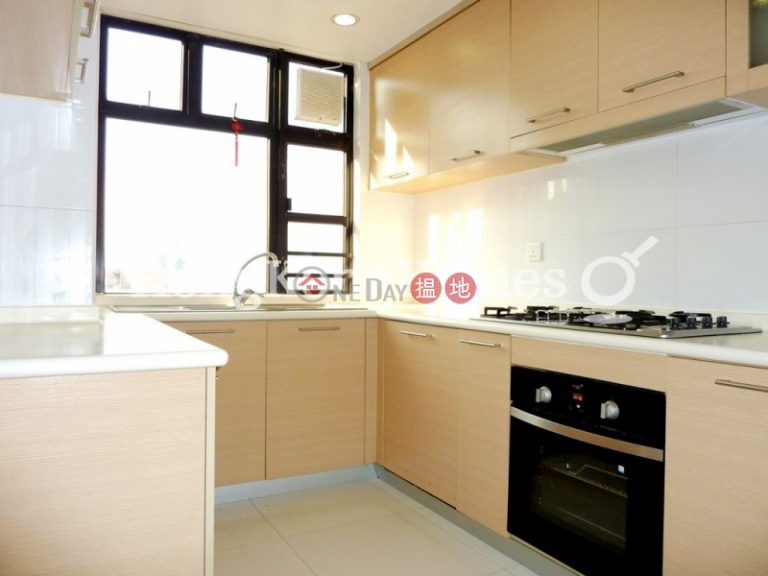 3 Bedroom Family Unit for Rent at Po Garden