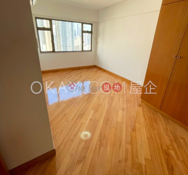 Efficient 2 bedroom with parking | For Sale