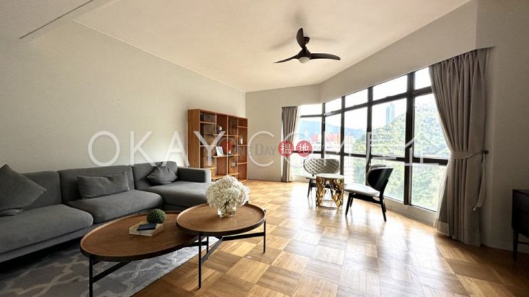 Lovely 3 bedroom on high floor with parking | Rental