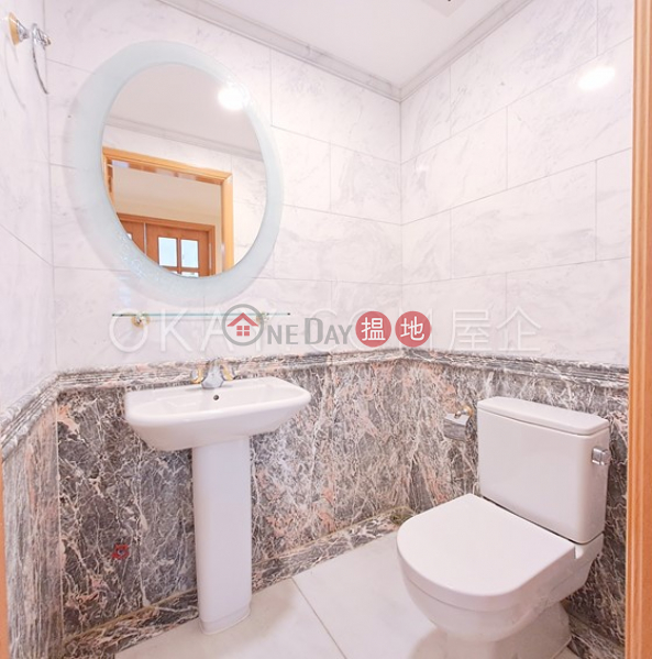 Gorgeous 4 bedroom on high floor with balcony | Rental