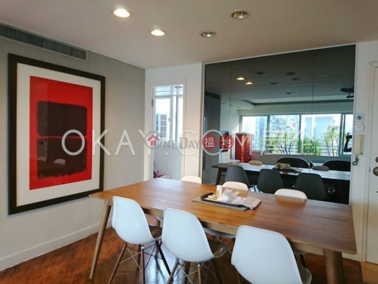 Efficient 2 bed on high floor with rooftop & parking | For Sale