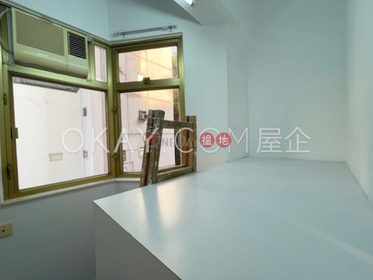 Elegant 3 bedroom with balcony & parking | Rental
