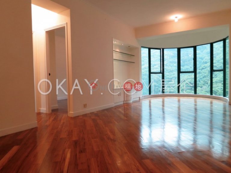 Nicely kept 2 bedroom with parking | Rental