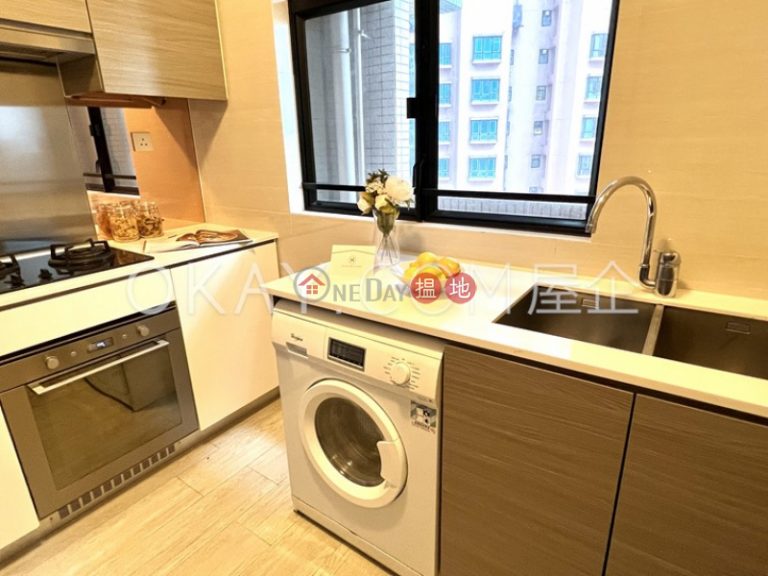 Luxurious 2 bedroom with parking | Rental