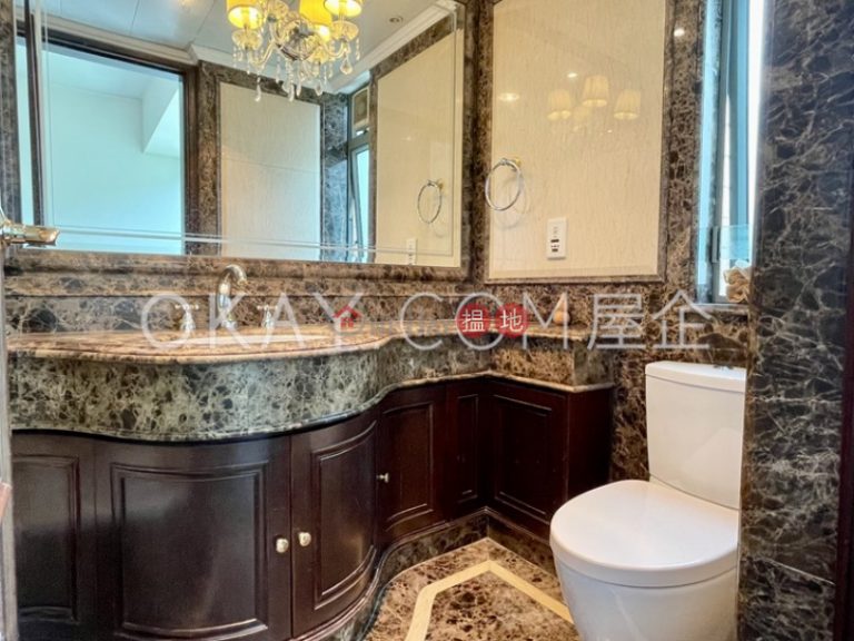 Unique 4 bed on high floor with harbour views & balcony | Rental