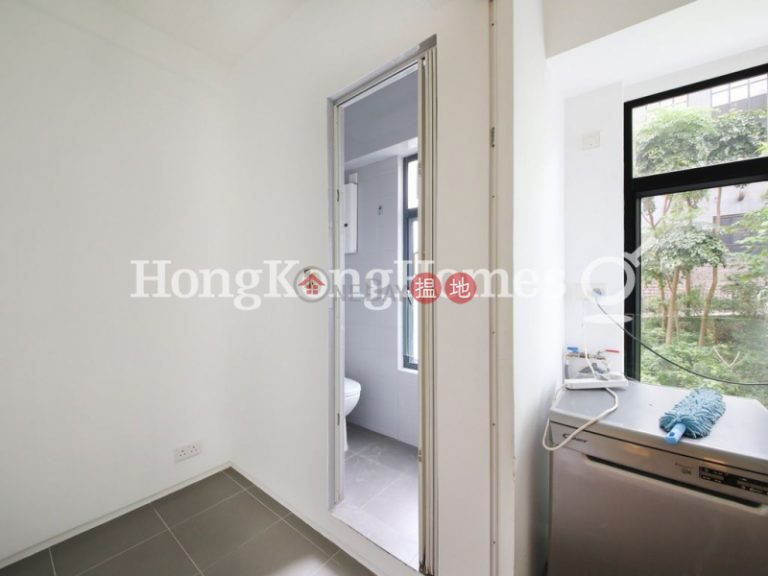 3 Bedroom Family Unit for Rent at Kam Yuen Mansion