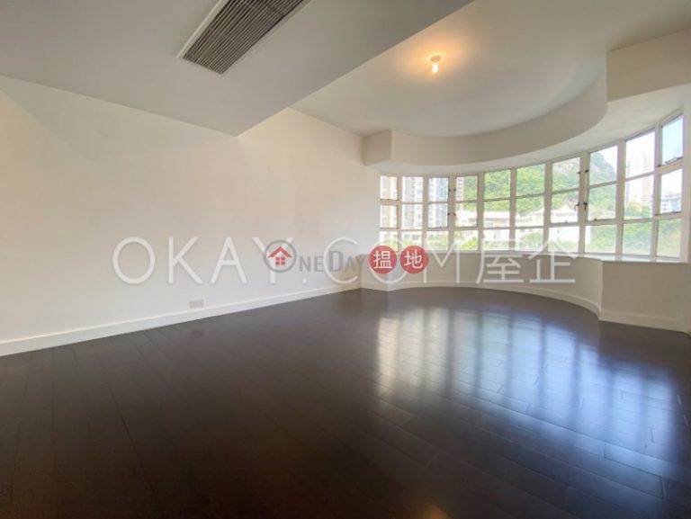 Efficient 4 bedroom with balcony & parking | Rental