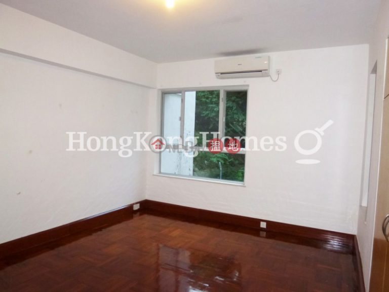 3 Bedroom Family Unit for Rent at Kam Yuen Mansion