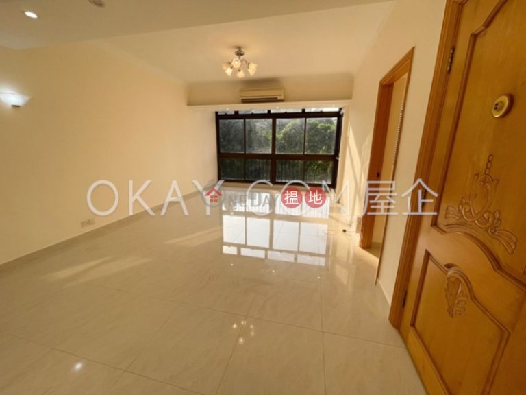 Elegant 3 bedroom with balcony & parking | Rental