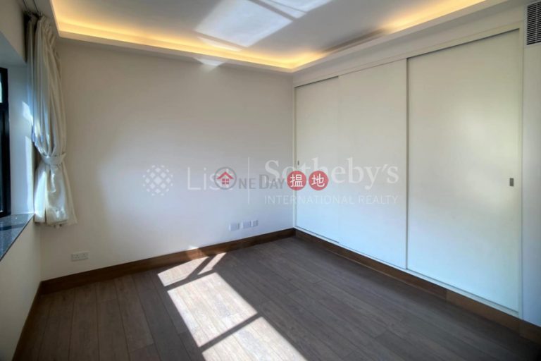 Property for Sale at Regent On The Park with 3 Bedrooms