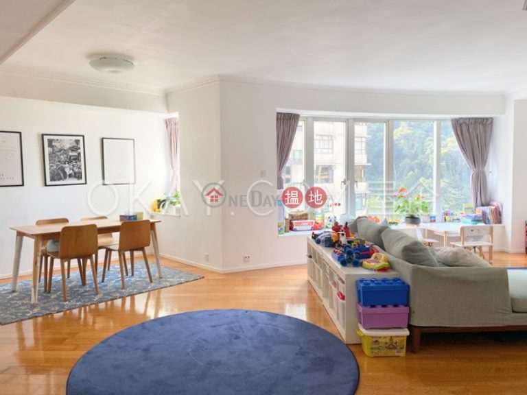 Beautiful 3 bedroom on high floor with parking | Rental