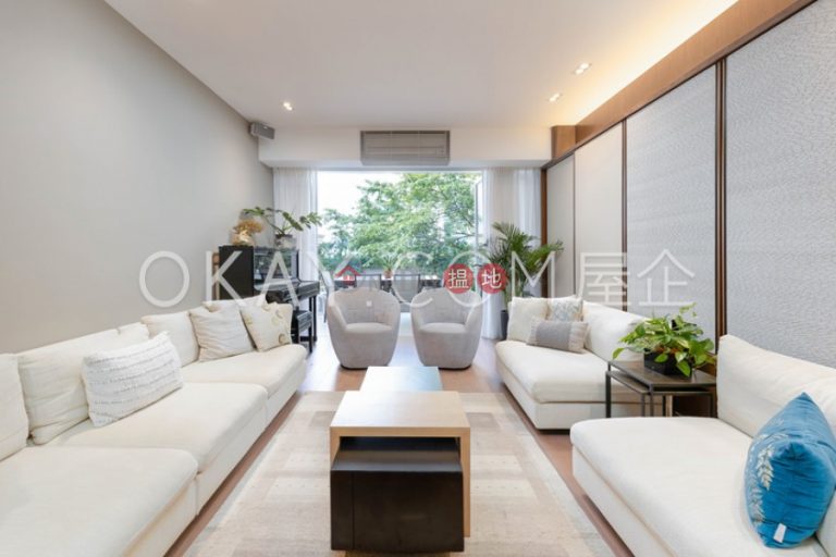 Unique 3 bedroom with parking | Rental