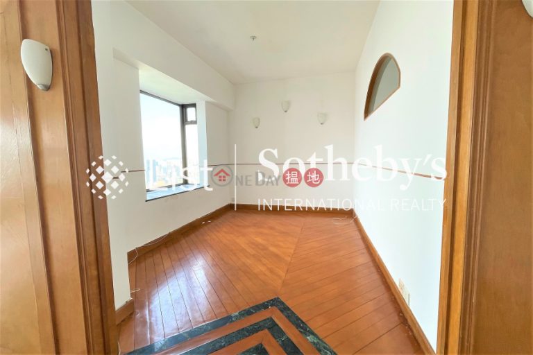 Property for Rent at Grand Bowen with 4 Bedrooms