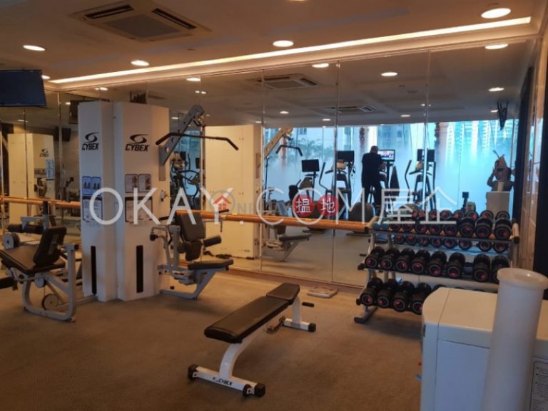 Nicely kept 2 bedroom with parking | Rental
