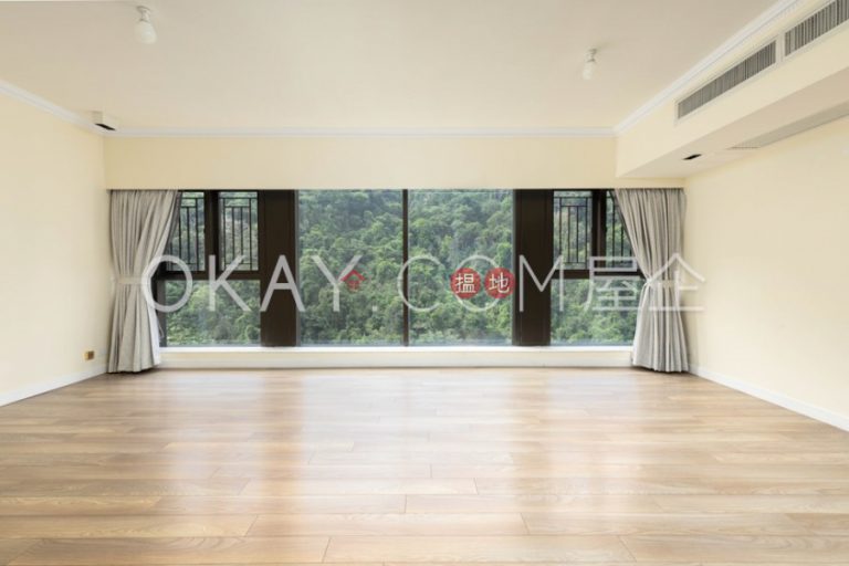Luxurious 3 bedroom on high floor with parking | Rental
